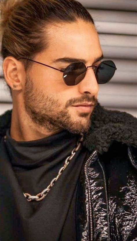 Be the first to try the 1st tinted serum with 1% hyaluronic acid skin looks brighter, even & feels hydrated Maluma, baby in 2020 | Boys long hairstyles, Long hair ...