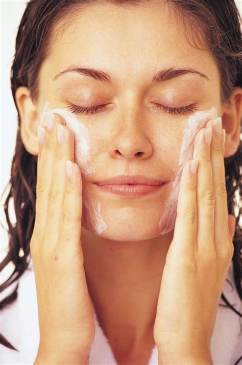 A Diy Face Wash To Combat Holiday Stress Stylecaster