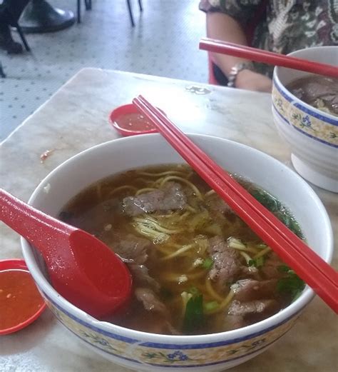 All reviews beef noodles beehoon bee hoon soup version small bowl rich broth lunch break office workers parking space central market food court tender kl rm11 mince meats. Lai Foong Beef Noodle-麗豊牛肉麺（パサール セニ）：チャイナタウンの牛肉麺屋さん。あっさりでも ...