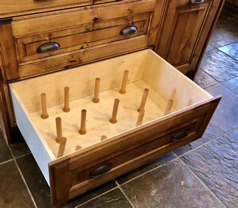 Your cabinets don't have to be. Kitchen | Oakridge Cabinets