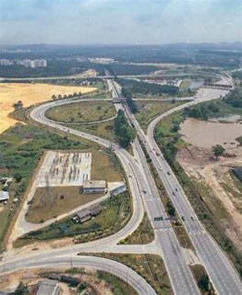 Pengumuman bagi pembinaan lebuh raya ini dikeluarkan pada 30 januari 2008 sebagai sebahagian daripada proses reviu semula rangkaian pengangkutan. Gambar-Gambar Lama Jalan Dan Lebuhraya Malaysia Sekitar ...