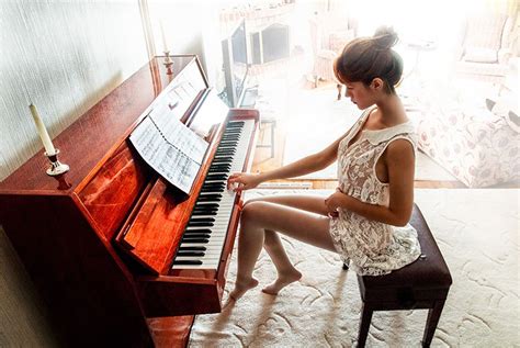 Mmm0117 By Metindemiralay On Deviantart Piano Girl Popular