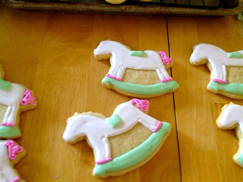 Toin How To Decorate A Rocking Horse Cookie