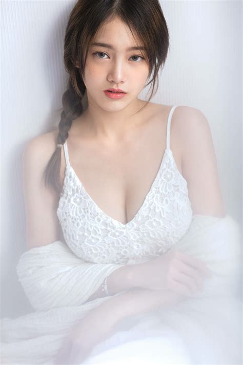 Pimploy Chitranapawong Types Of Women Asian Beauty Asian Girl