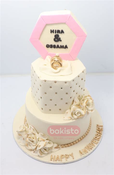 Go through this page and save some beautiful anniversary cake images for your anniversary. Anniversary Cake For Husband And Wife By Bakisto