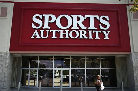 Dicks Sporting Goods Wins Sports Authority Brand Name In Bankruptcy