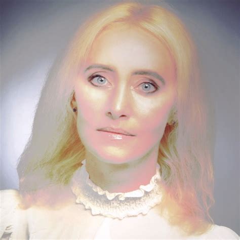 Die deutsche bank ag ist die größte deutsche bank gemessen nach mitarbeitern und bilanzen, und ist desweiteren der größte devisenhändler weltweit. Alena Lang - Aktienanalyst - Deutsche Bank AG | XING