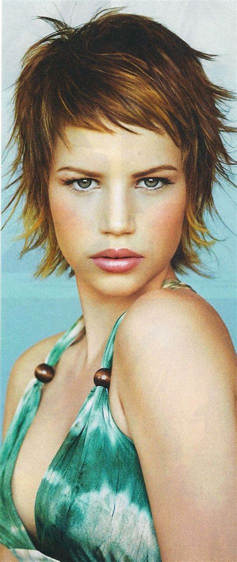 Now's the time to get the trendiest haircut for 2021. Short Flipped Up Shag Haircut | Hairstyles I like | Pinterest