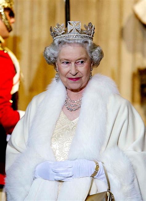 Viața Reginei Elisabeta în Imagini În Cei Peste 70 De Ani De Domnie A