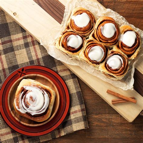 Five Fun Facts About Cinnamon Buns Cobs Bread Usa
