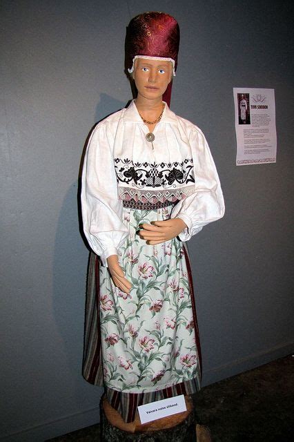 Traditional Costume From Vaivara Northeast Estonia Kuidas Lind Nõnda