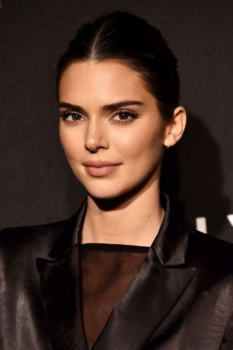 Kendall Jenner Slammed As Woman Getting Passed Around Among Nba Athletes