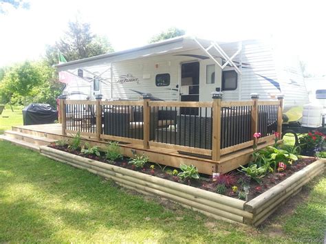 Clever Rv Living Ideas And Tips0043 Outdoor Living Deck Campsite