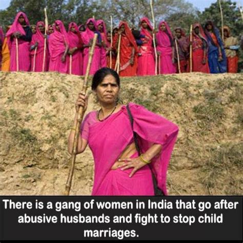 Gulabi Gang Meaning The Pink Squad Indian Women Women Fight Women