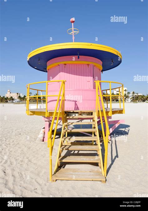 Lifeguard Hut South Beach Miami Stock Photo Alamy