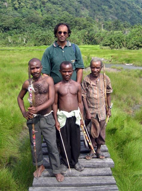 Hitesh With Batwa A Pygmy Tribe In Uganda Africa People Of The