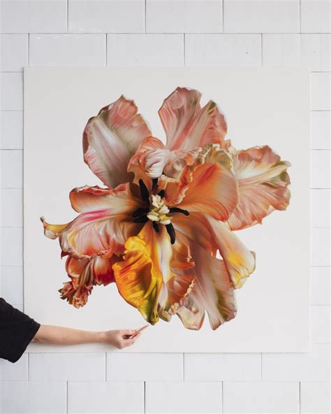 Artist Captures Ethereal Flowers In Hyperrealistic Colored Pencil Drawings