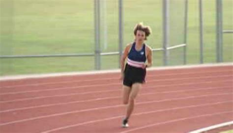 Athletics Kiwi Middle Distance Runner Sets Sights On Olympics Newshub