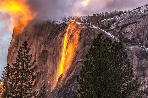 How To See The Iconic Yosemite Firefall This Year Skyticket Travel Guide