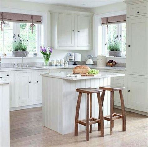 Simple Cozy Kitchen Small Cottage Kitchen Small Country Kitchens