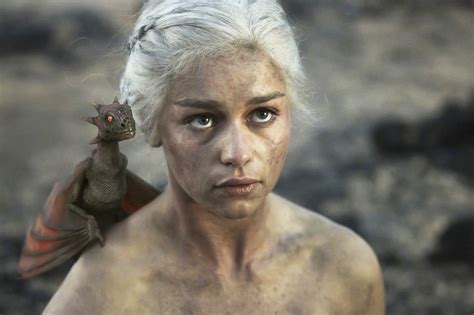 Game Of Thrones Emilia Clarke Dragon