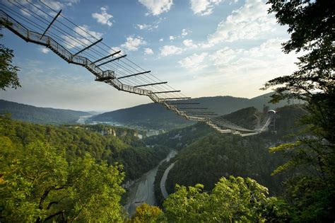 13 Of The Most Spectacular Footbridges Around The World Cnn