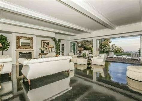 Mariah Careys Living Room At Her Bel Air Mansion Celebrity Houses