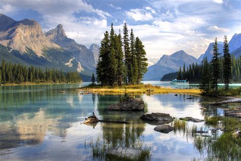 12 Amazing Places To Visit In Alberta Canada
