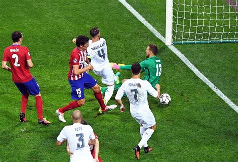 Real madrid claim 11th ucl trophy. Clattenburg admits Ramos UCL final goal in 2016 was offside