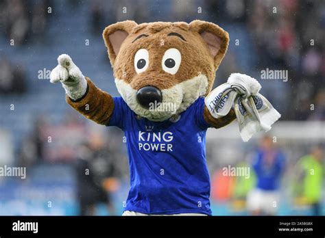 Filbert Fox Mascot Hi Res Stock Photography And Images Alamy