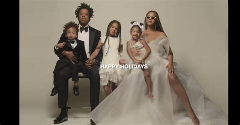Com isso, você pode baixar e ler o livro que está procurando a qualquer hora e em qualquer lugar. Beyoncé et Jay-Z ont partagé plusieurs photos de famille ...