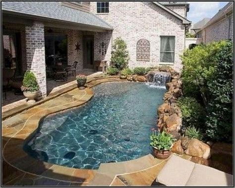 Awesome Small Pool Design For Home Backyard 55