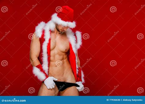 Sexy Spiermens In Eenvormige Santa Het Nieuwe Jaar Van Kerstmis Stock