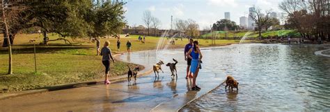 Best pals pet resort is an exclusive, yet small and intimate, full service boarding facility located in defuniak springs, florida. Dog Parks in Houston | Dog Park Locations & Tips