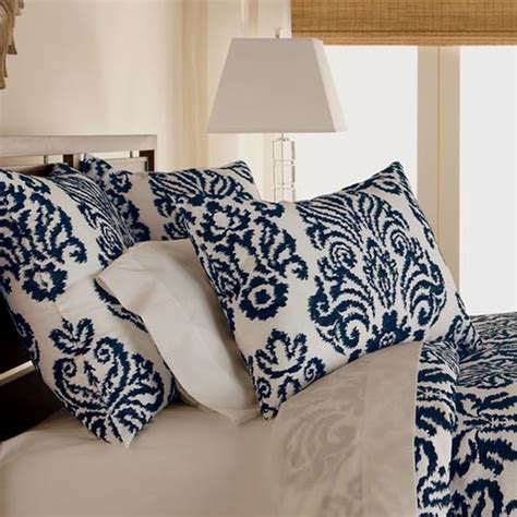 Bold Navy Meets Beautiful Damask We Love The Of The Moment Look And