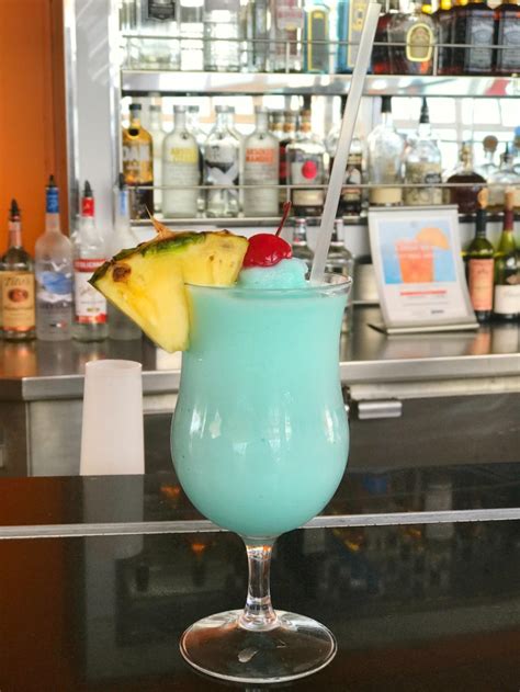 19 Of The Best Alcoholic Hawaiian Drinks Flavorverse