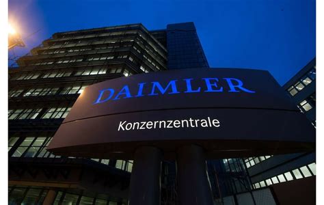 Quartalszahlen Daimler Steigert Erl Se Um Knapp Ein F Nftel