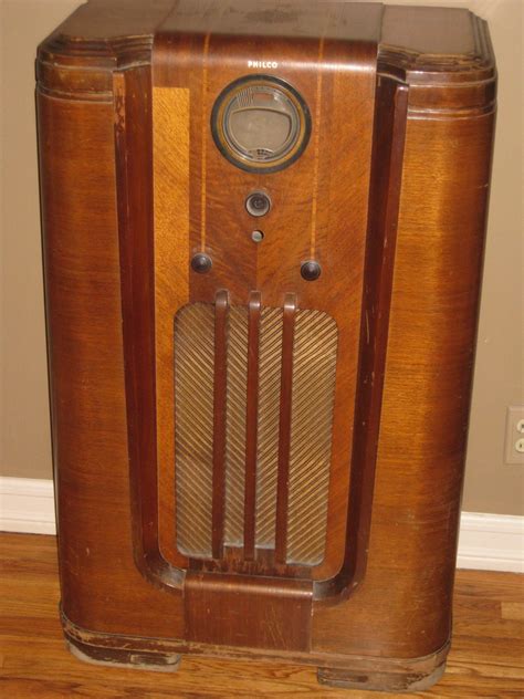Vintage 1940s Philco Floor Radio Case