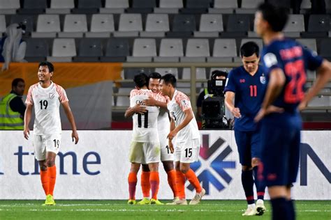 ลง เคาะสนิม 45 นาที # ลูวาน คัพ # ชิ. "ช้างศึก" ยังไม่ฟื้น พ่ายยับอินเดียประเดิมฟุตบอลเอเชียน คัพ
