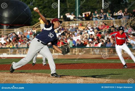 Baseball Pitcher Throwing Ball Editorial Stock Image Image Of