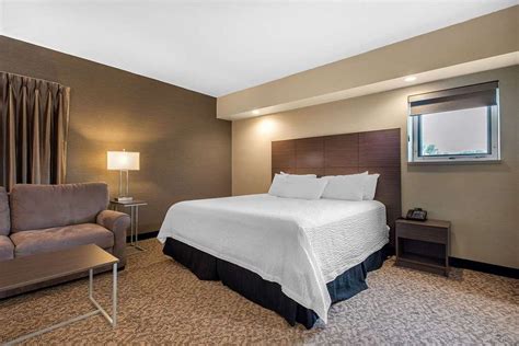 Clarion Hotel And Suites C̶̶1̶3̶2̶ C110 Updated 2023 Prices