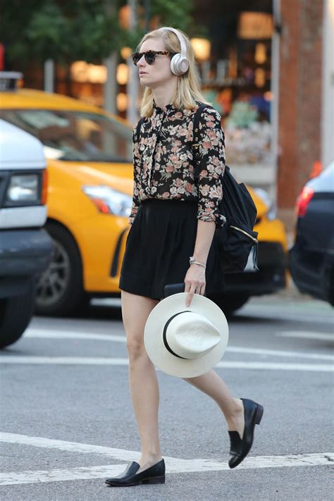 Beth Behrs Out In Nyc 6302016