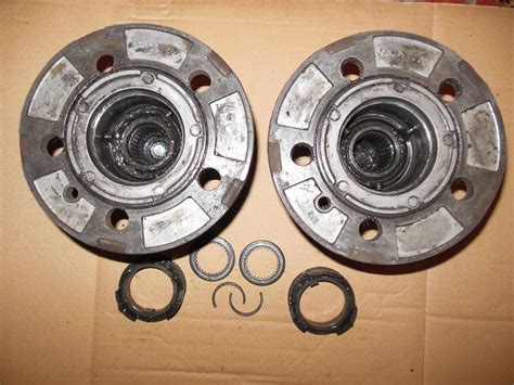 Sell Ford Explorer Ranger Mazda 4x4 4WD Auto Locking Hubs In North