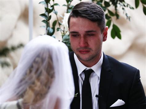 Terminally Ill Bride Loses Cancer Battle After Seaworld Wedding Au — Australias