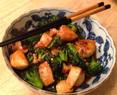 I didn't have ginger root or fresh garlic, so i used powdered and put it in the marinade. Paleo Chinese Chicken and Broccoli | Tasty Ever After ...