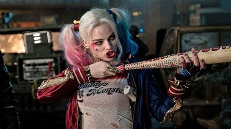 Margot Robbie Reacts To Harley Quinns Fate In Zack Snyders Justice League