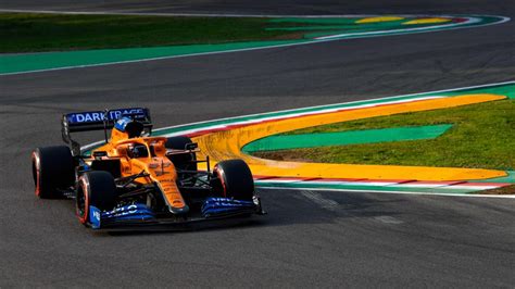 Carreras en directo, calendario, pilotos y escuderías, detalles de circuitos, clasificaciones y mucho más sobre el mundial de f1. F1 | Ganador y clasificación de la Fórmula 1, en directo