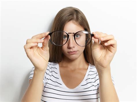 How To Look And Feel Good When Youre Short Sighted