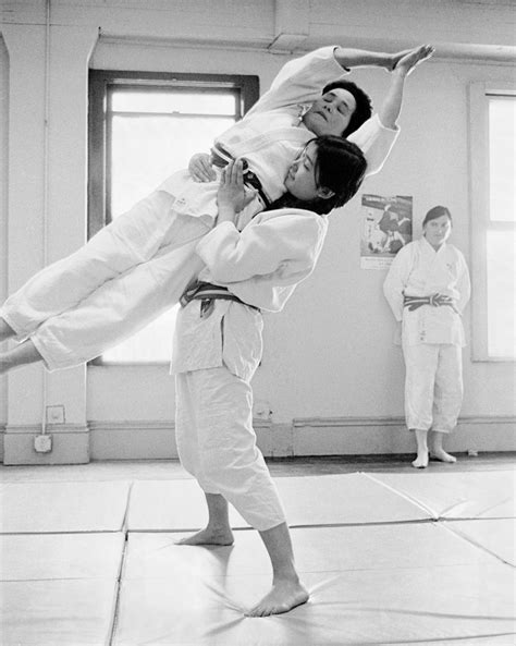 Fukuda Sensei Being Lifted Ju No Kata Photo By Cathy Cade Martial Arts