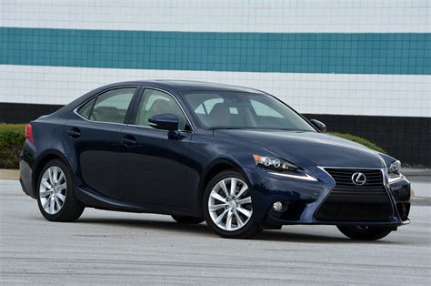 Yahoo news is better in the app. 2014 Lexus IS 350: Review Photo Gallery - Autoblog